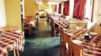 Hotel The Krishnalila Regency 3*