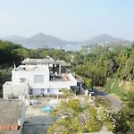 Hotel Sapphire Udaipur