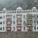 Hotel Rajgarh