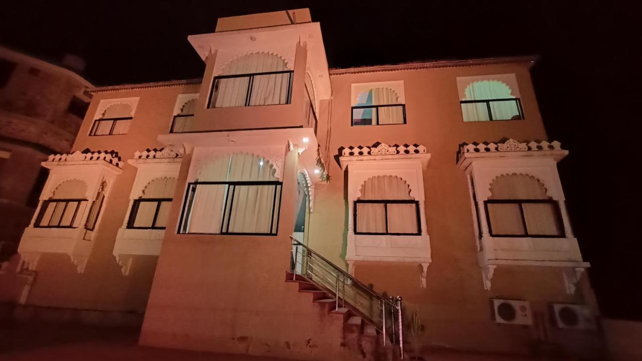 Jaigarh Palace