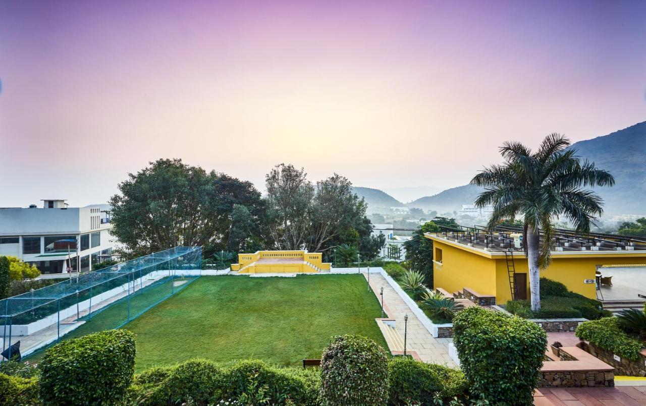 Club Mahindra 3*