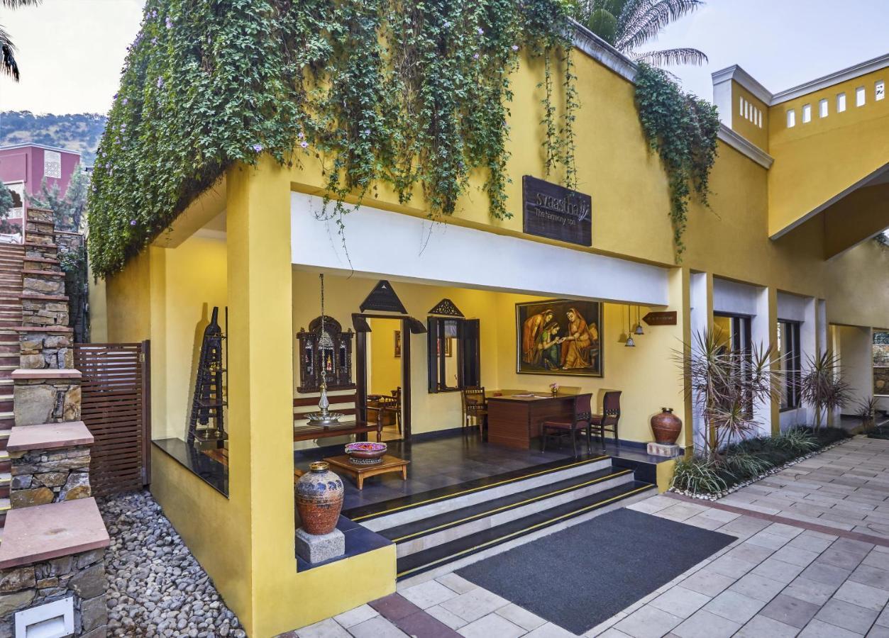 Club Mahindra Hotel 3*