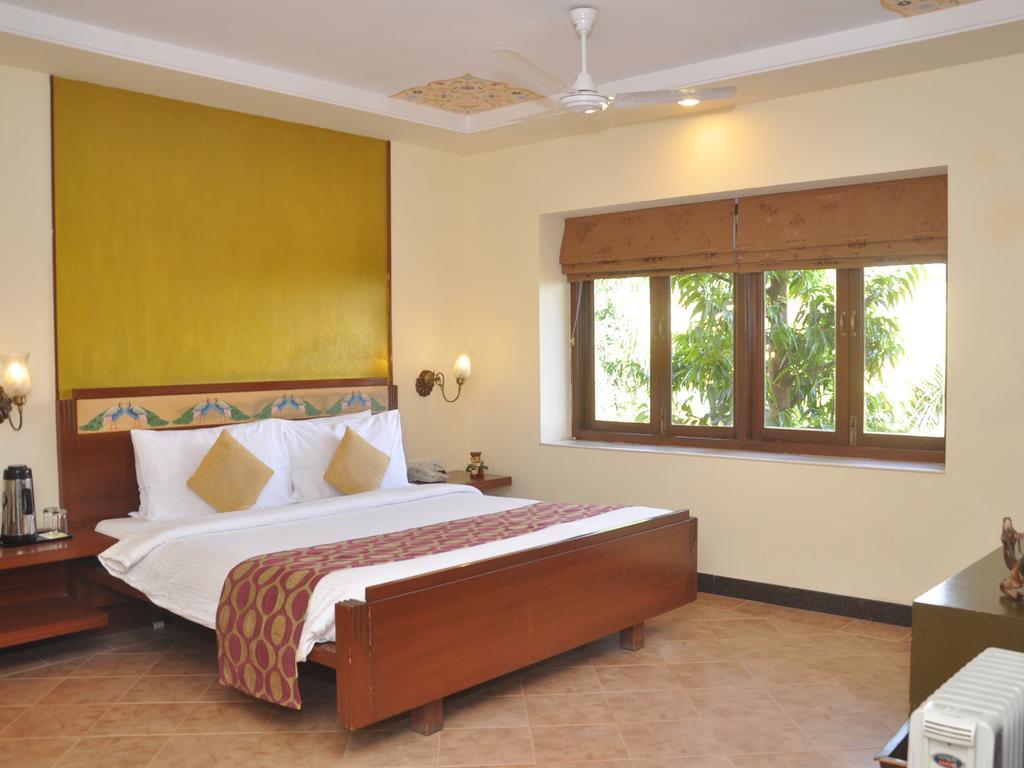 Hotel Club Mahindra 3*