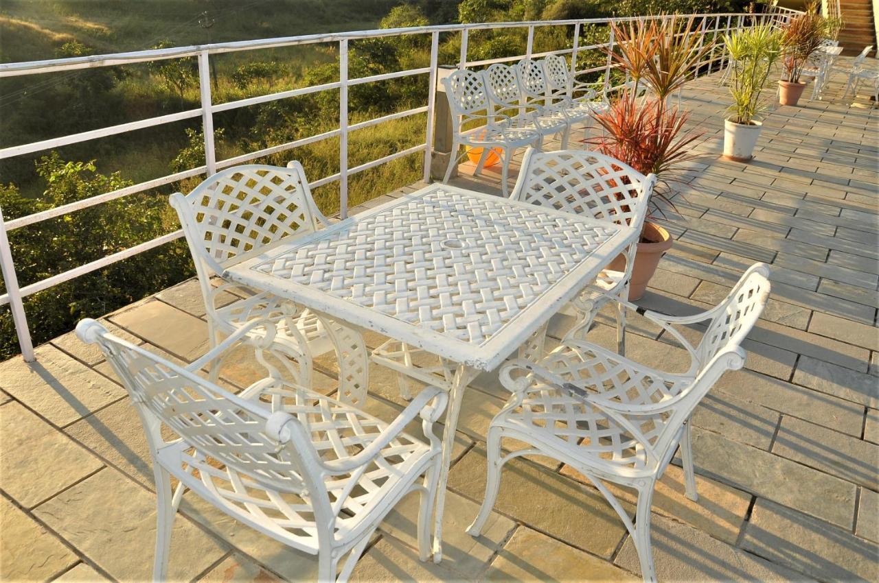 Alcor Resort