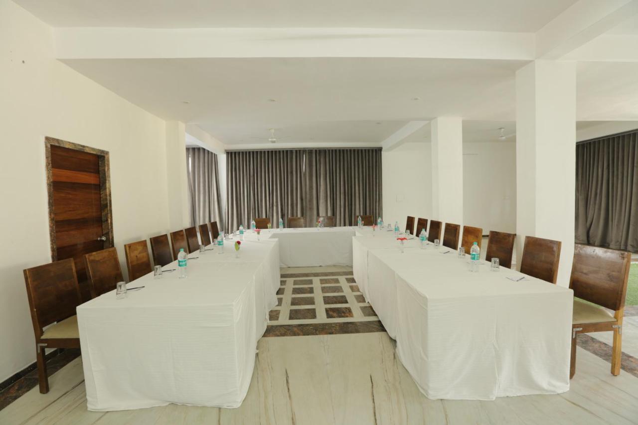 Hotel Palace Raj Kumbha