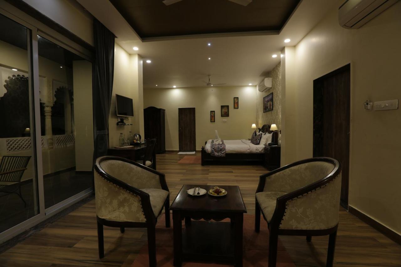 Palace Raj Kumbha Hotel 3*