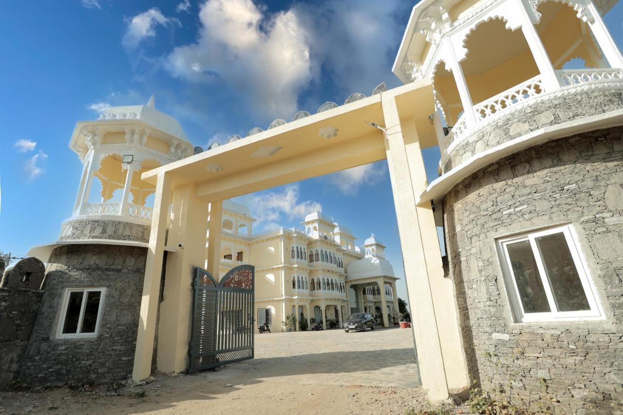 Destinn The Neergarh Palace & Hotel *