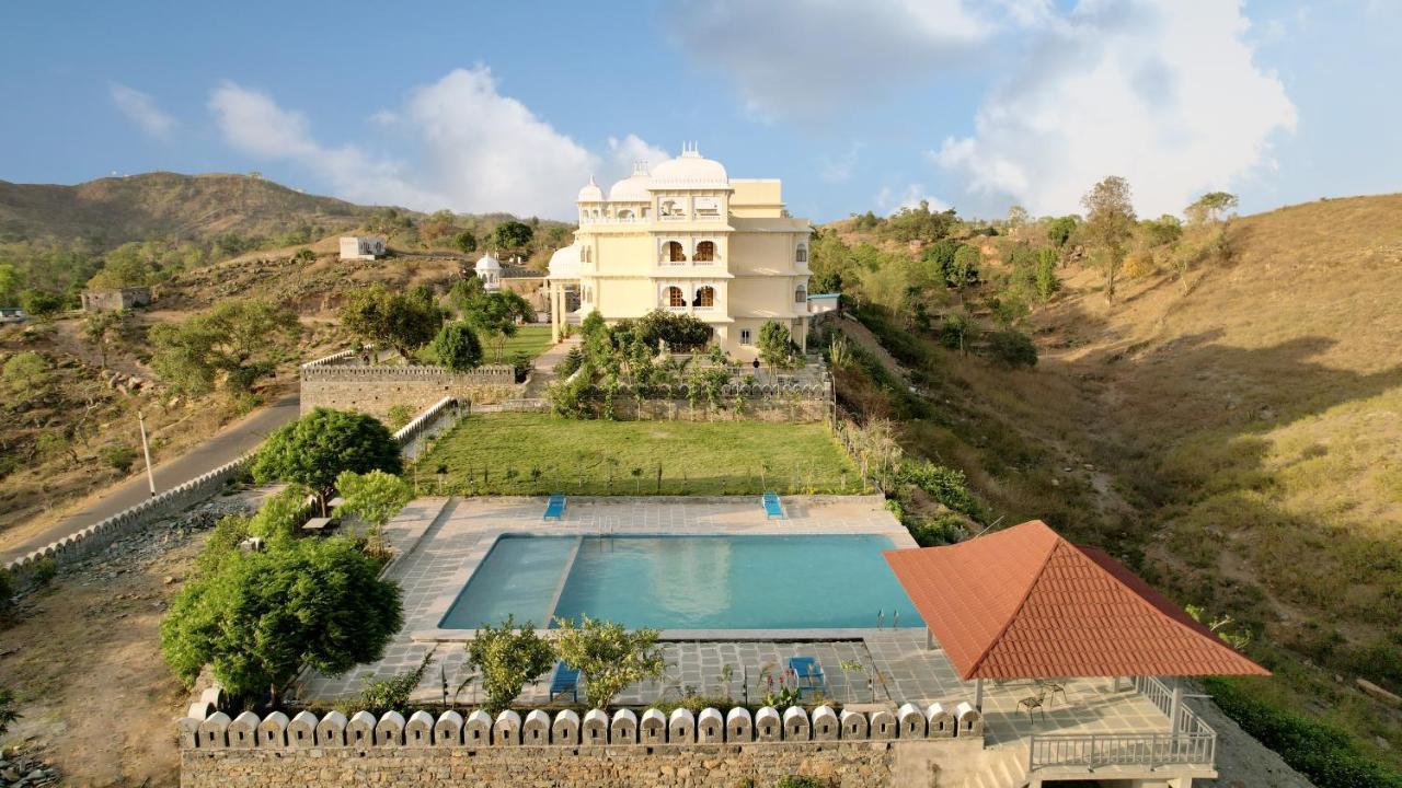 Destinn The Neergarh Palace & Hotel *