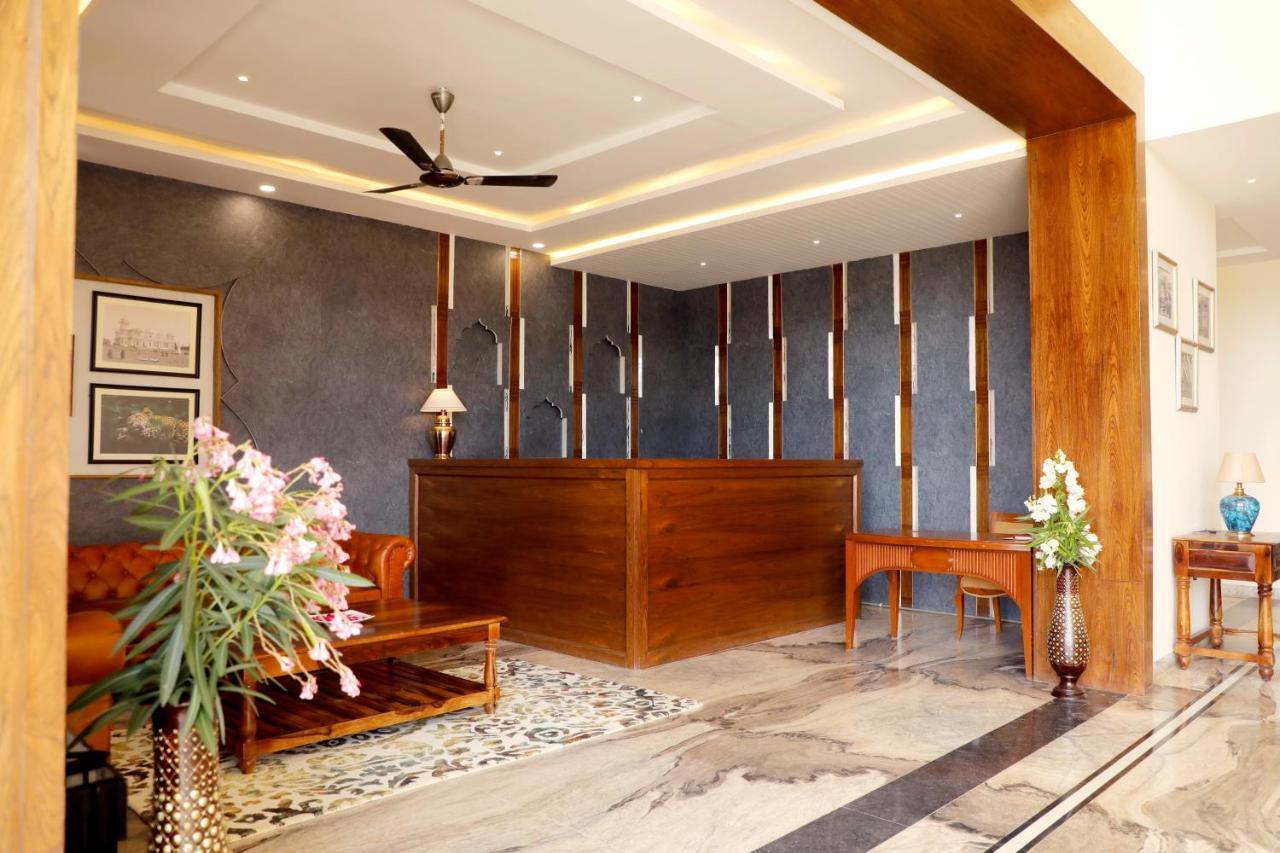 Destinn The Neergarh Palace &