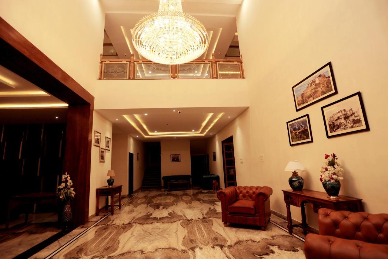 Destinn The Neergarh Palace &