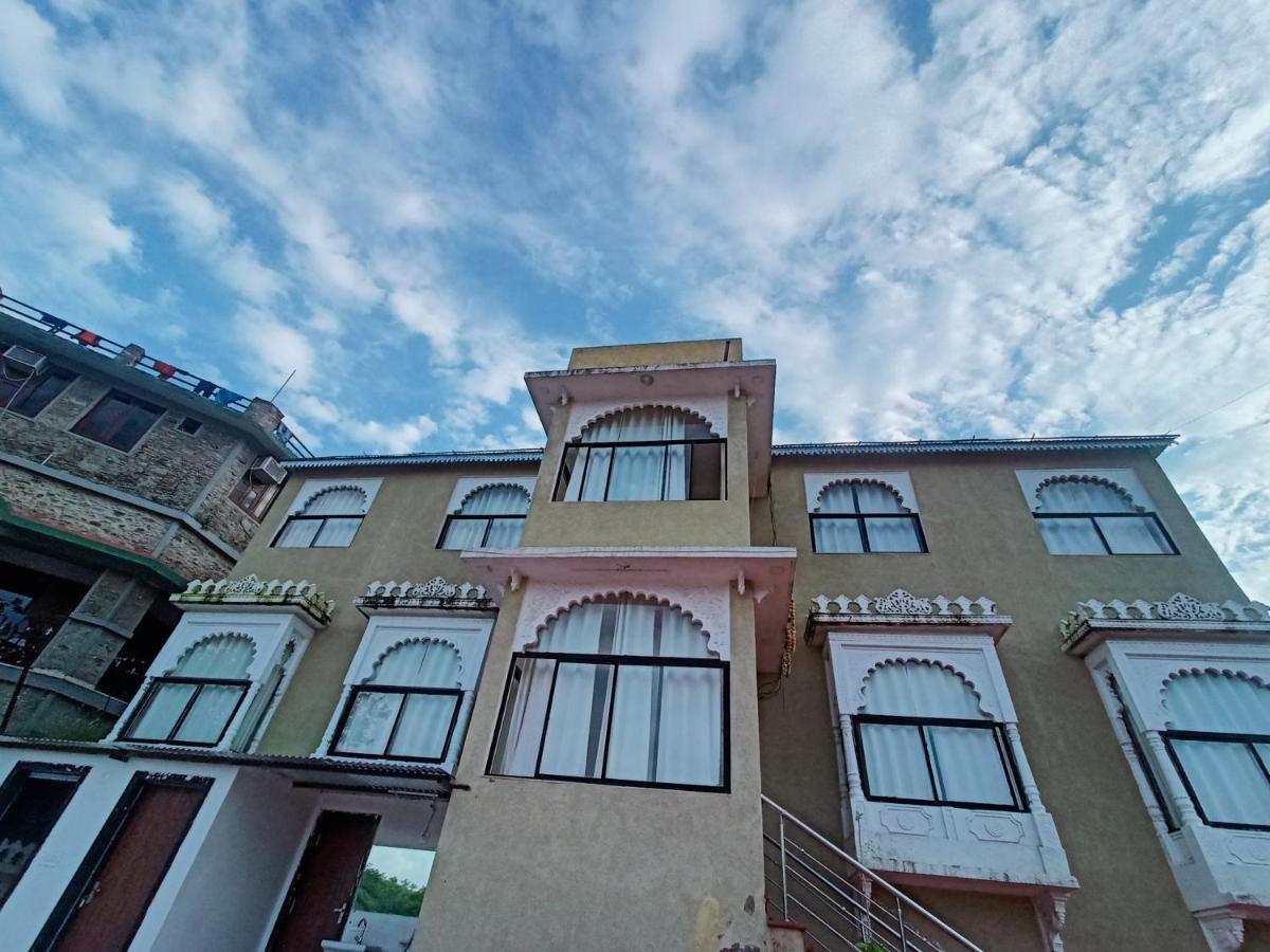 Hotel Jaigarh Palace *