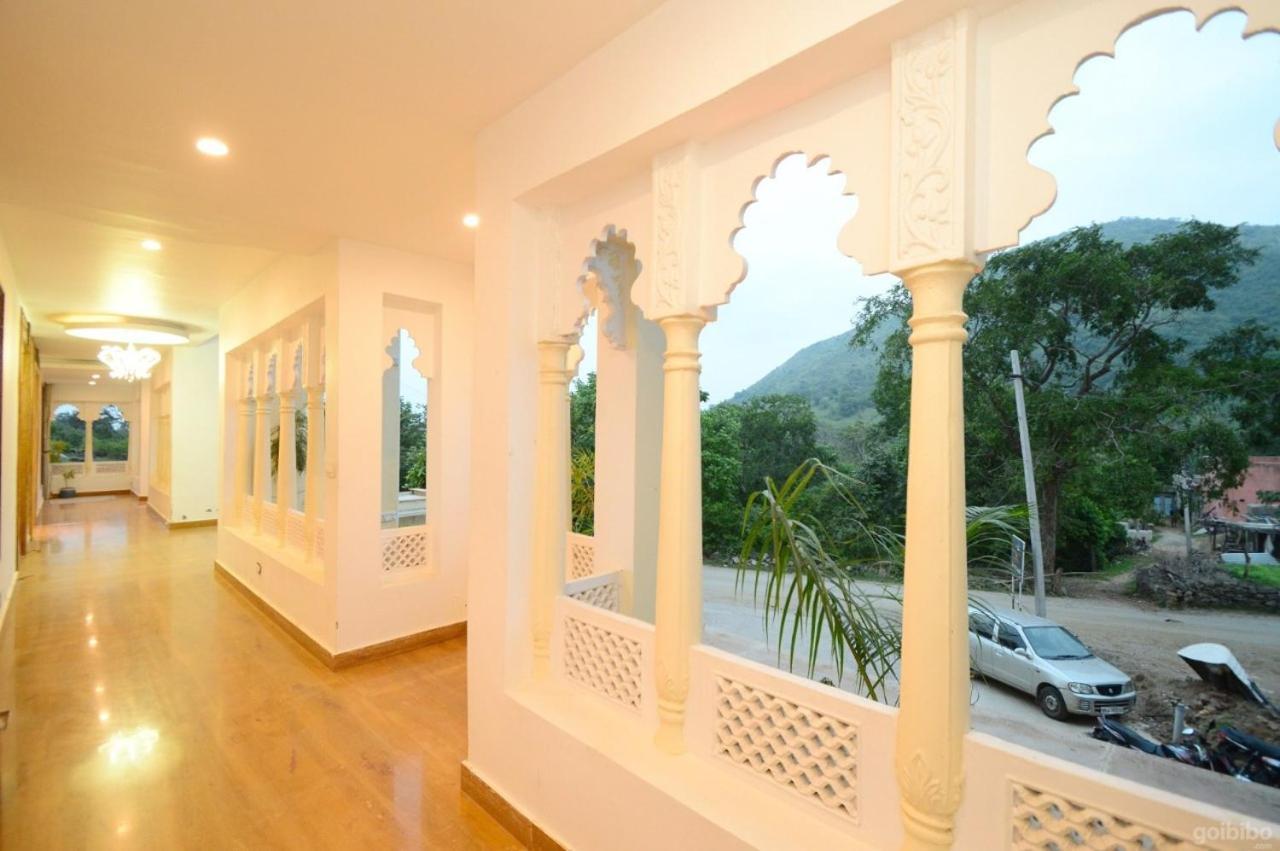 Hotel Palace Rajkumbha 3*