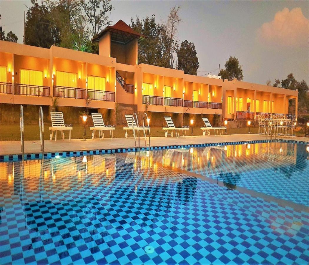 Kumbhal Exotica Resort *