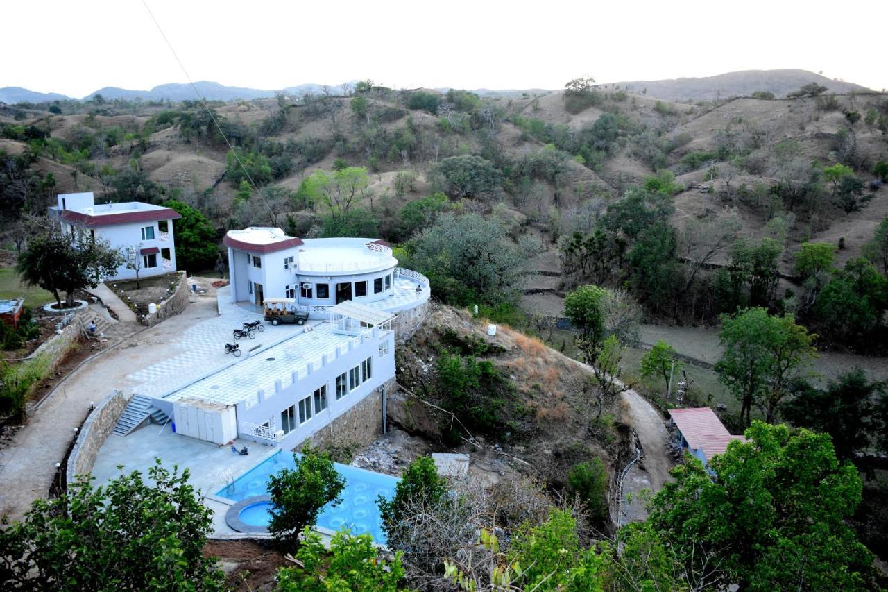 The Sky Imperial Pavoreal Jungle Resort Kumbhalgarh