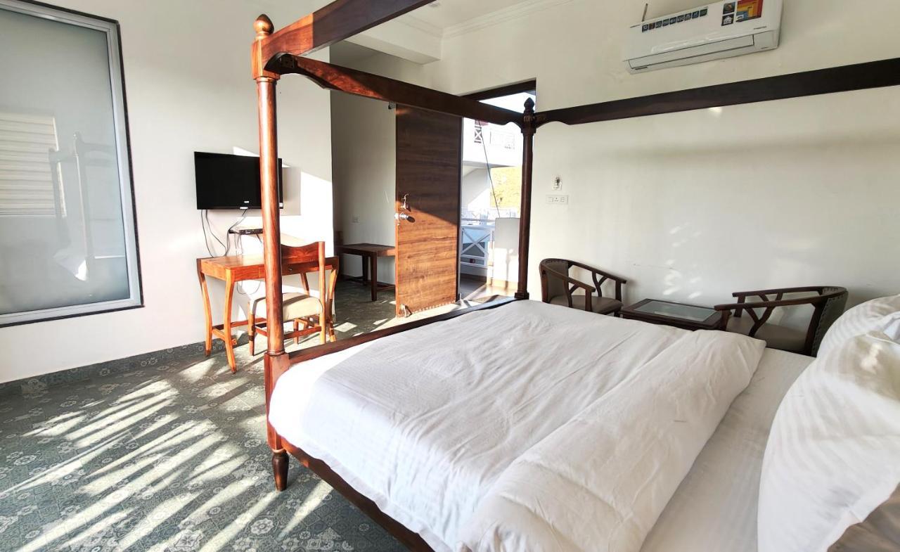 Resort The Sky Imperial Pavoreal Jungle Kumbhalgarh