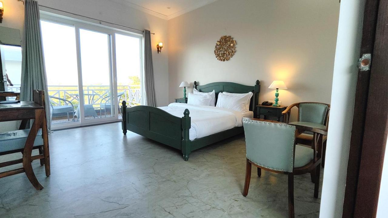 Resort The Sky Imperial Pavoreal Jungle *