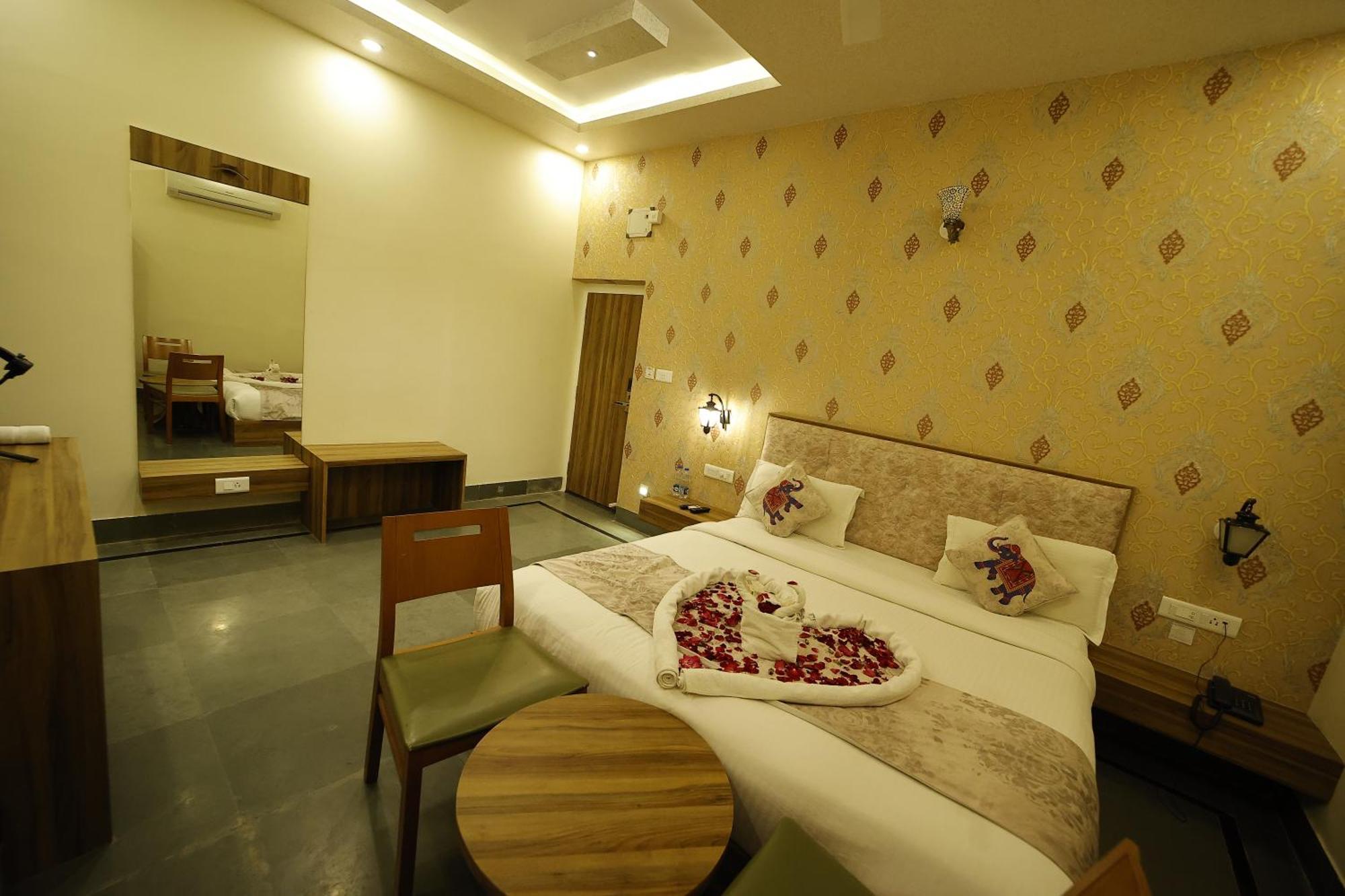 Hotel The Kumbha Mahal 3*
