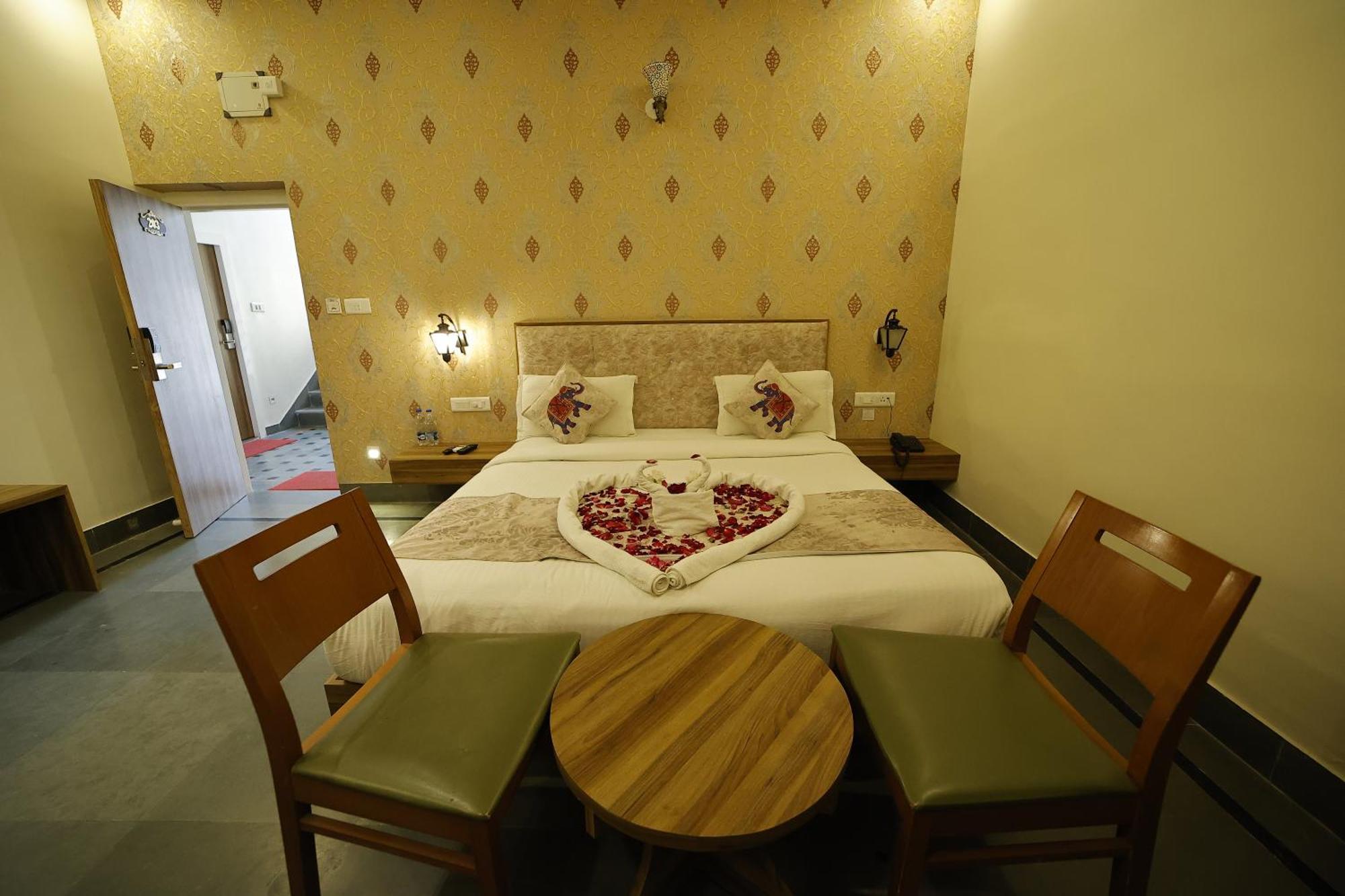 Hotel The Kumbha Mahal 3*