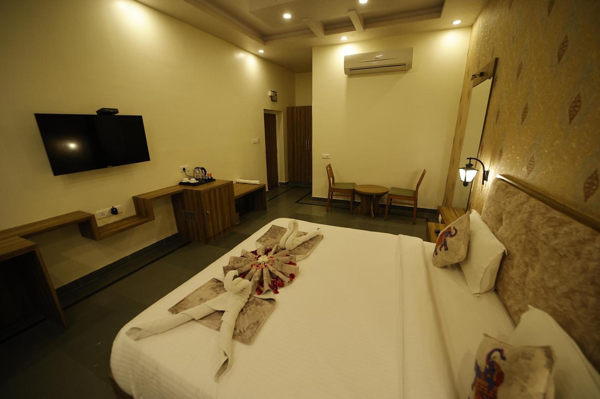 The Kumbha Mahal Hotel 3*