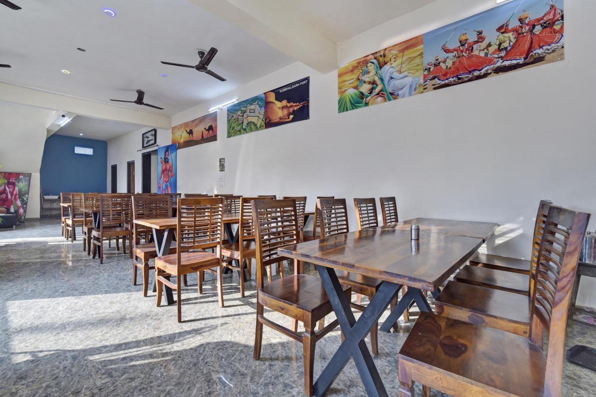Spot On Shree Murti Nandan Hotel