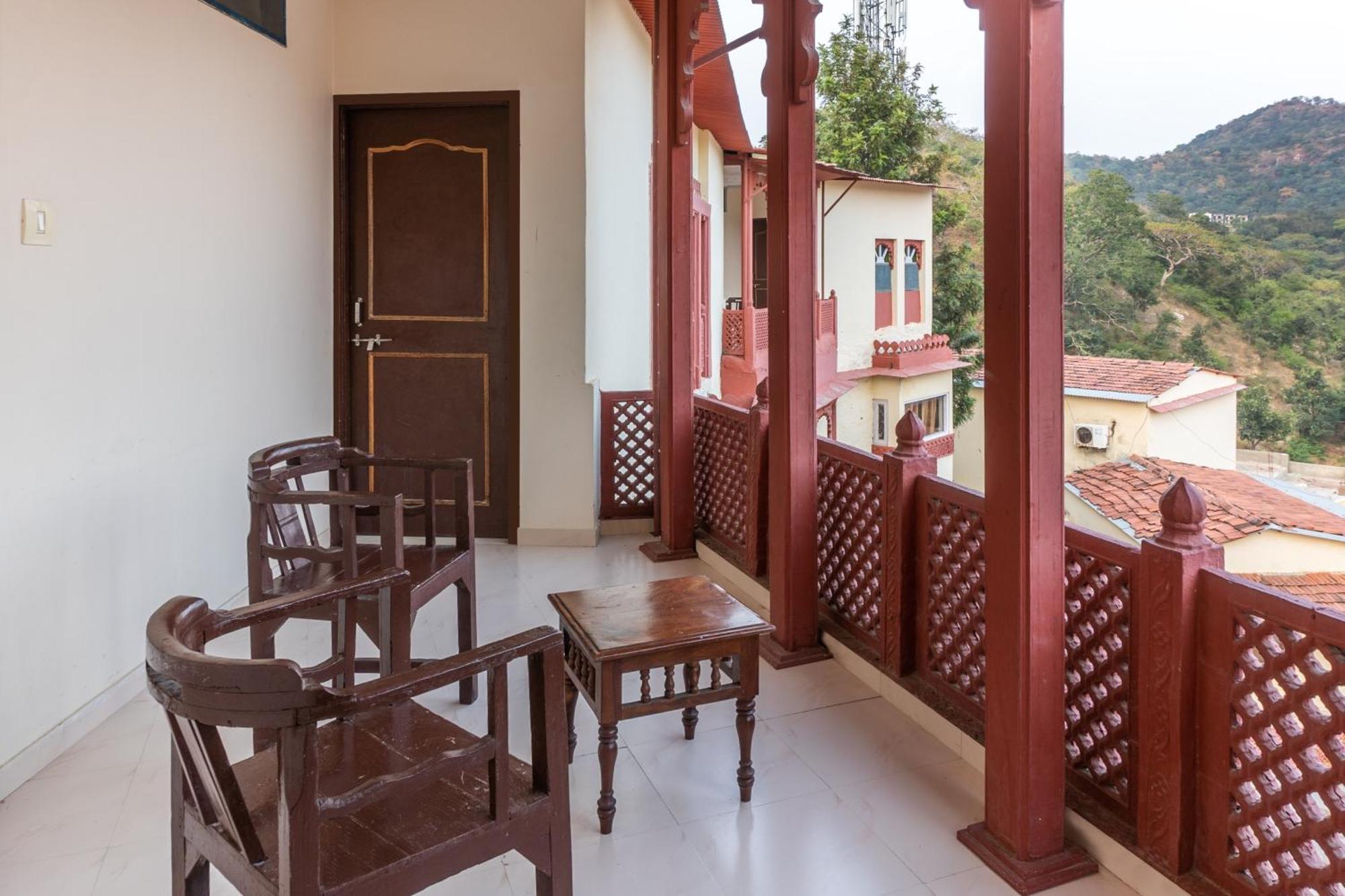 Treebo Kumbhal Castle, 2 Km From Kumbalgarh Hotel 3*