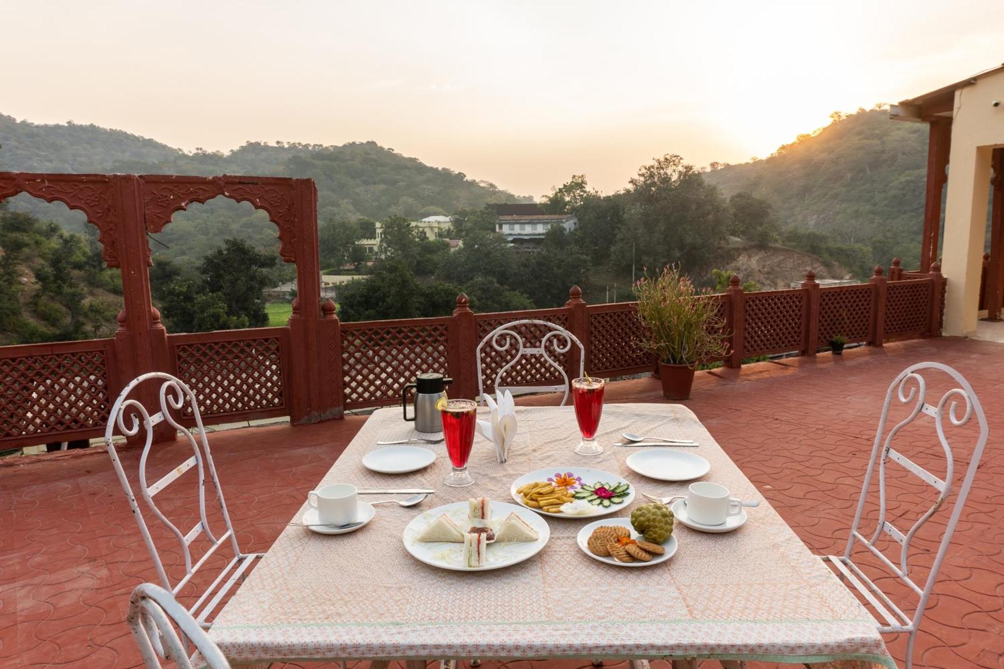 Treebo Kumbhal Castle, 2 Km From Kumbalgarh Hotel
