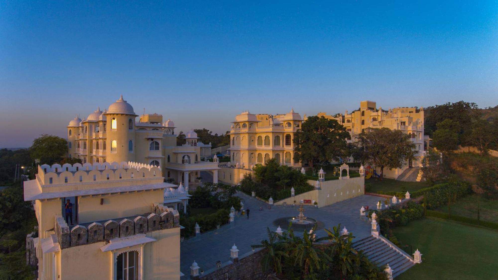 The Everest Hill Hotel