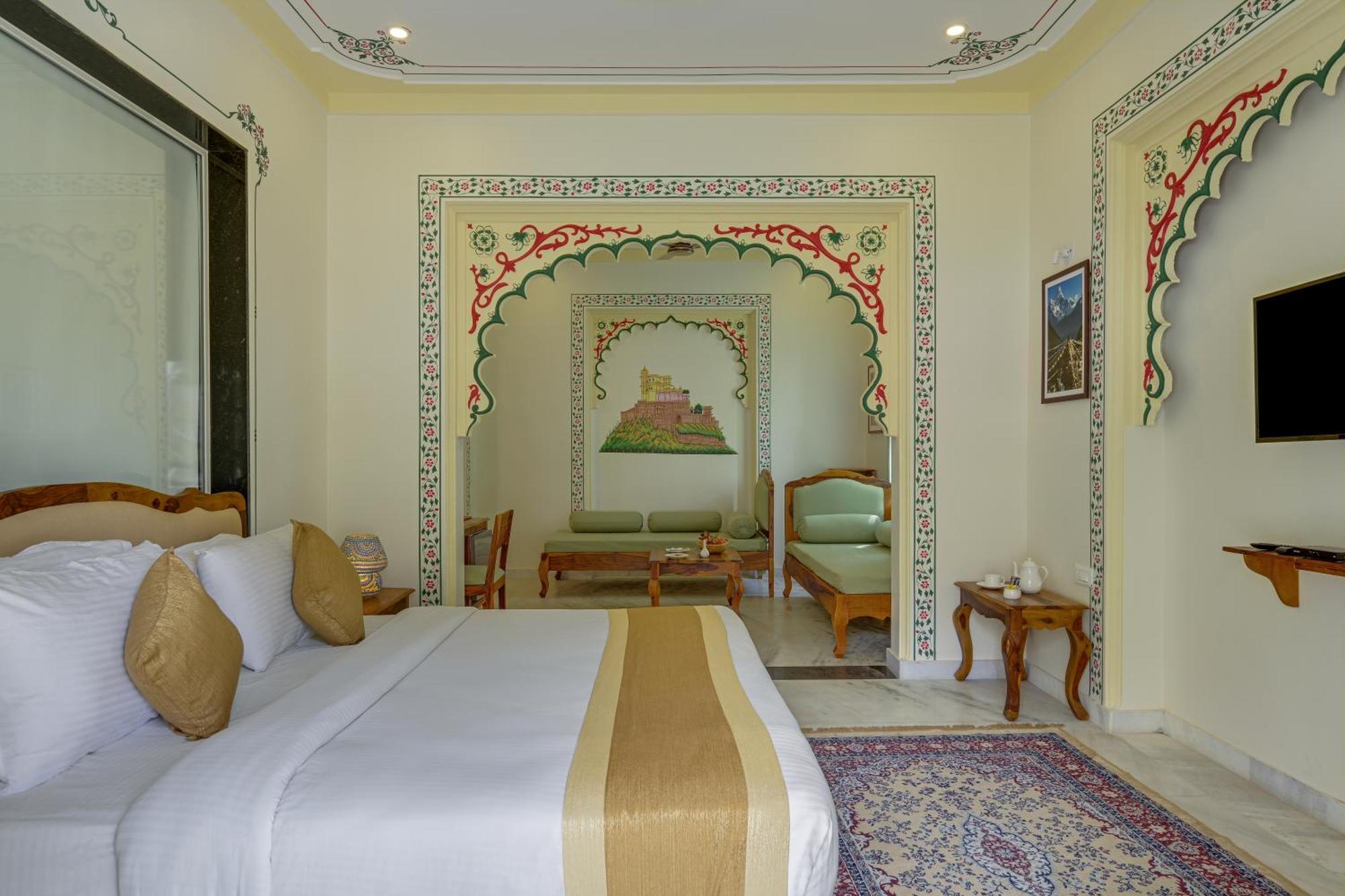 The Everest Hill Hotel *