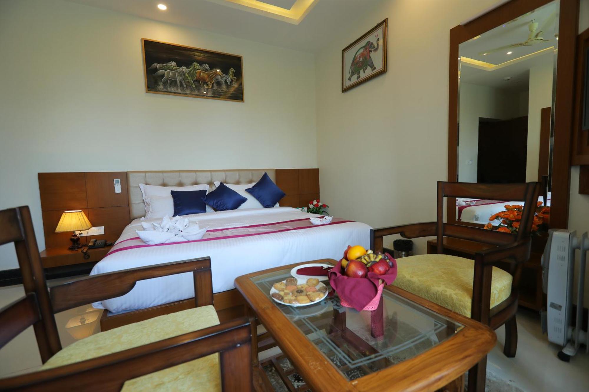 The Everest Hill Hotel *