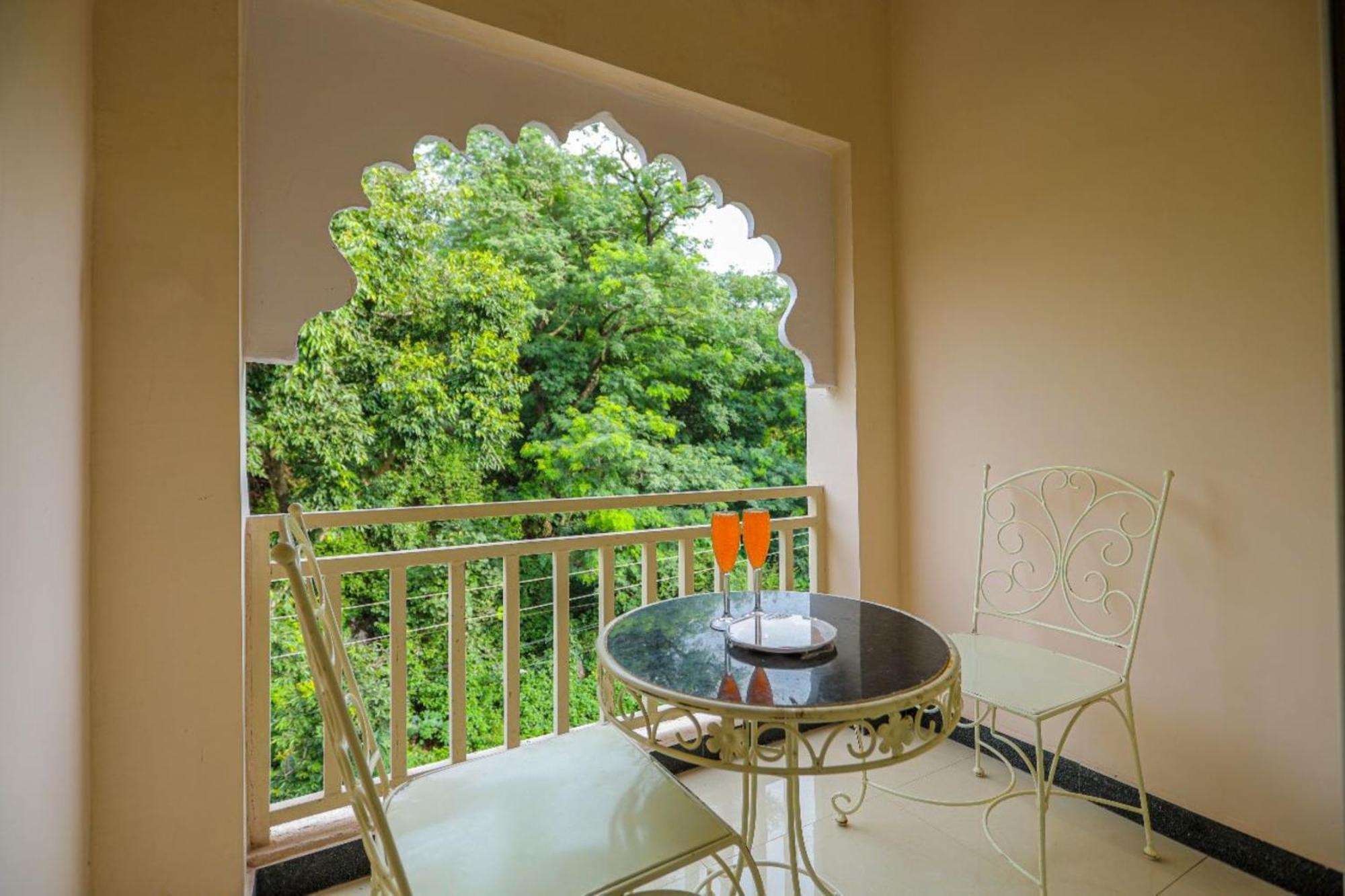 Homestay Kumbhal Palace And *