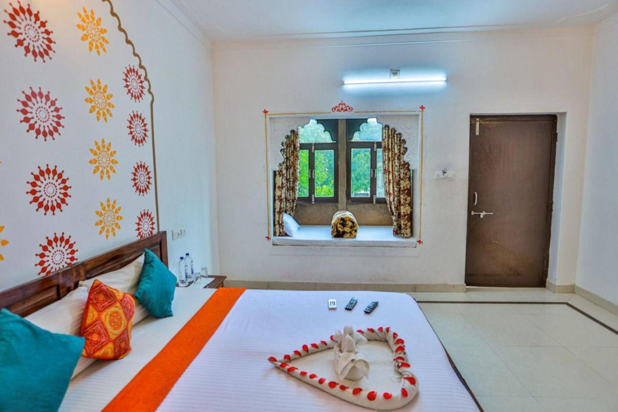 Kumbhal Palace And Homestay