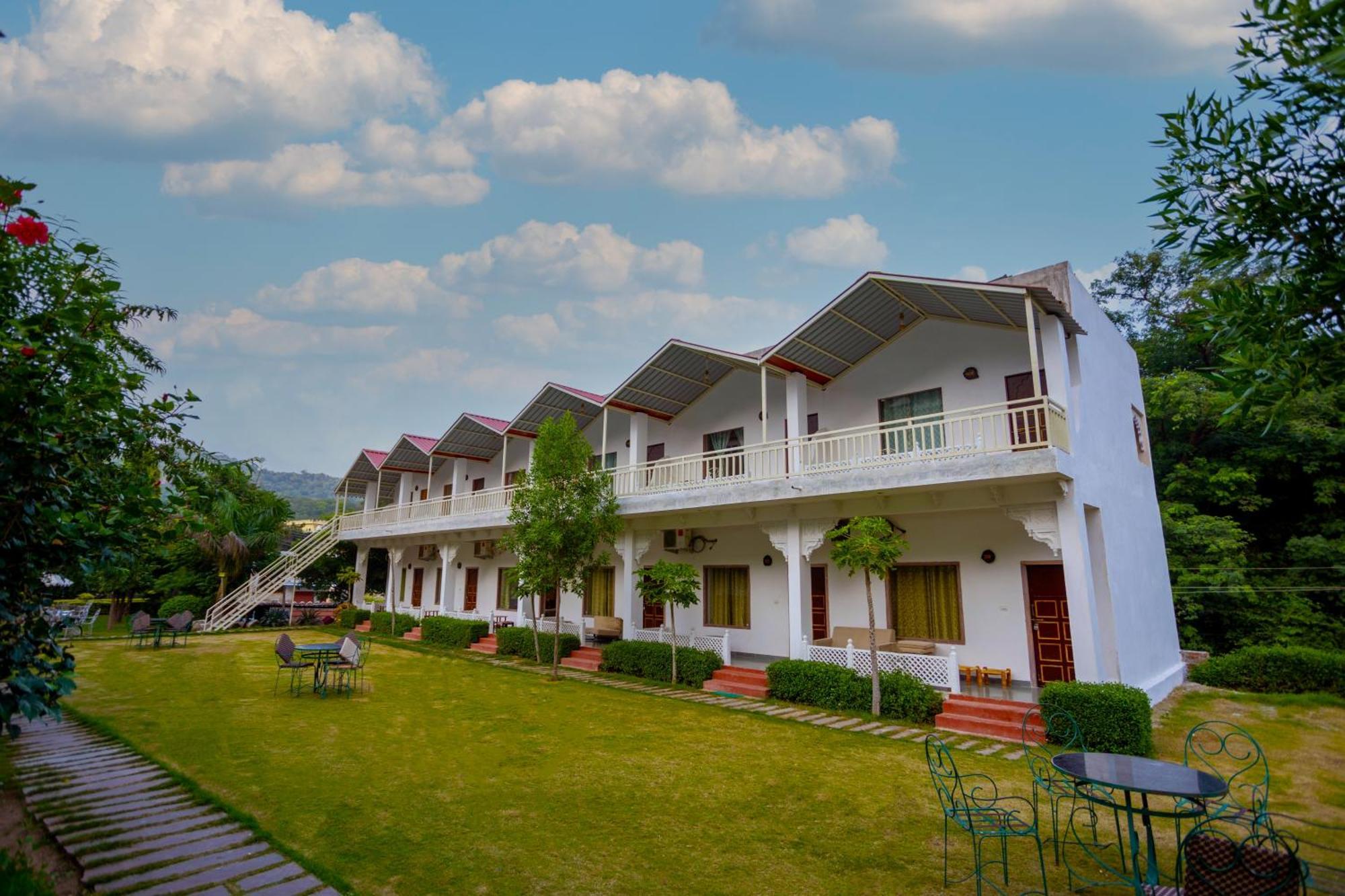 Kumbhal Palace And Kumbhalgarh