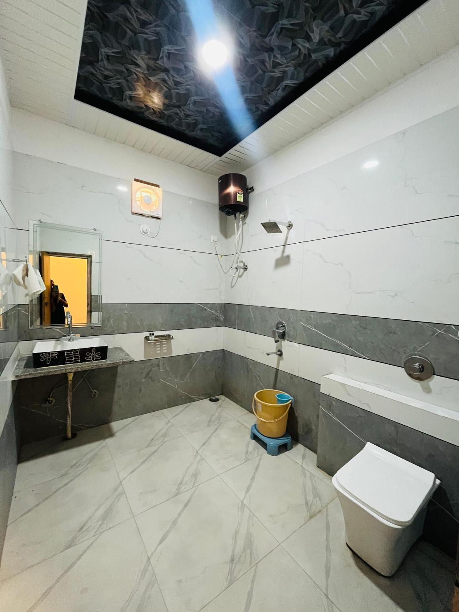 Kumbhal Palace And Homestay Kumbhalgarh