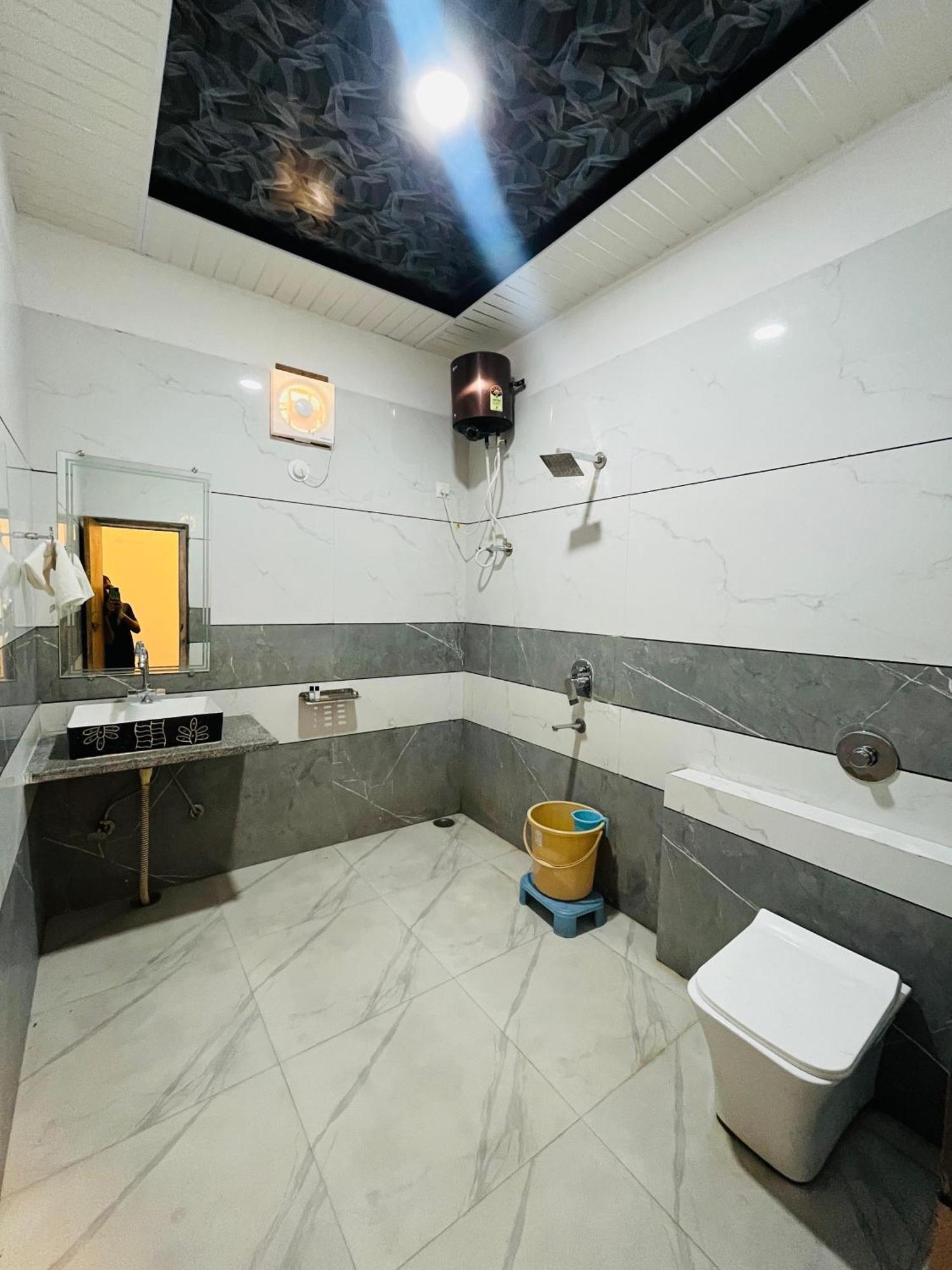 Kumbhal Palace And Homestay Kumbhalgarh
