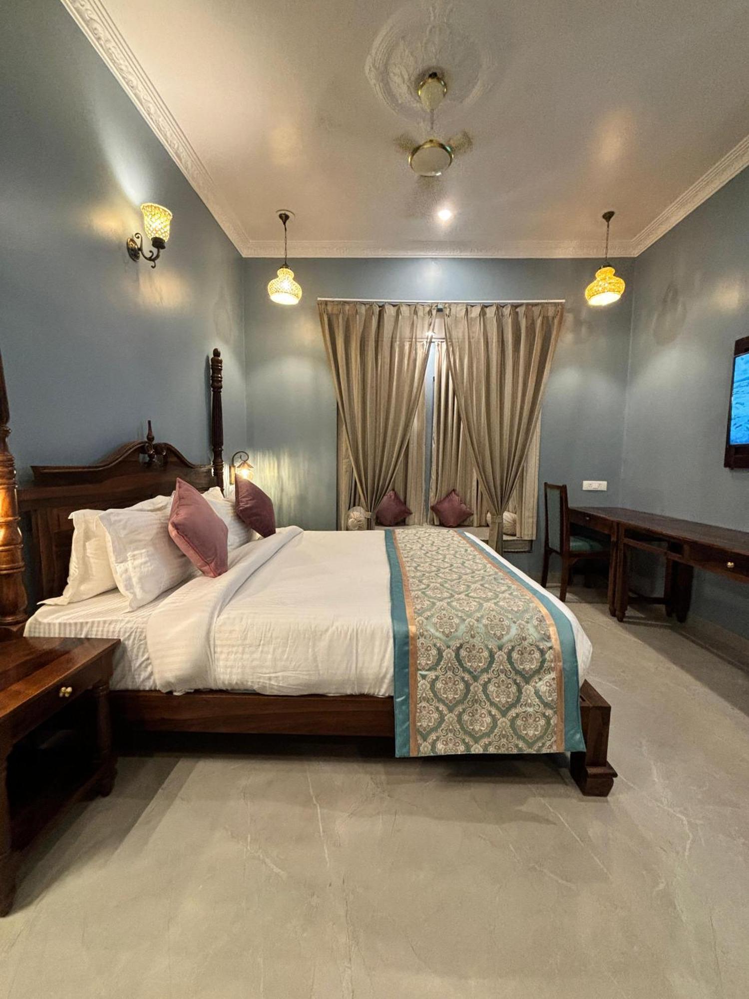 The Kumbha Mahal Hotel 3*