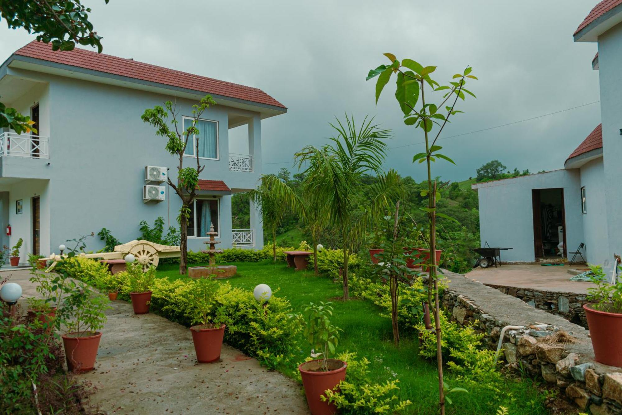 Resort The Sky Imperial Pavoreal Jungle *