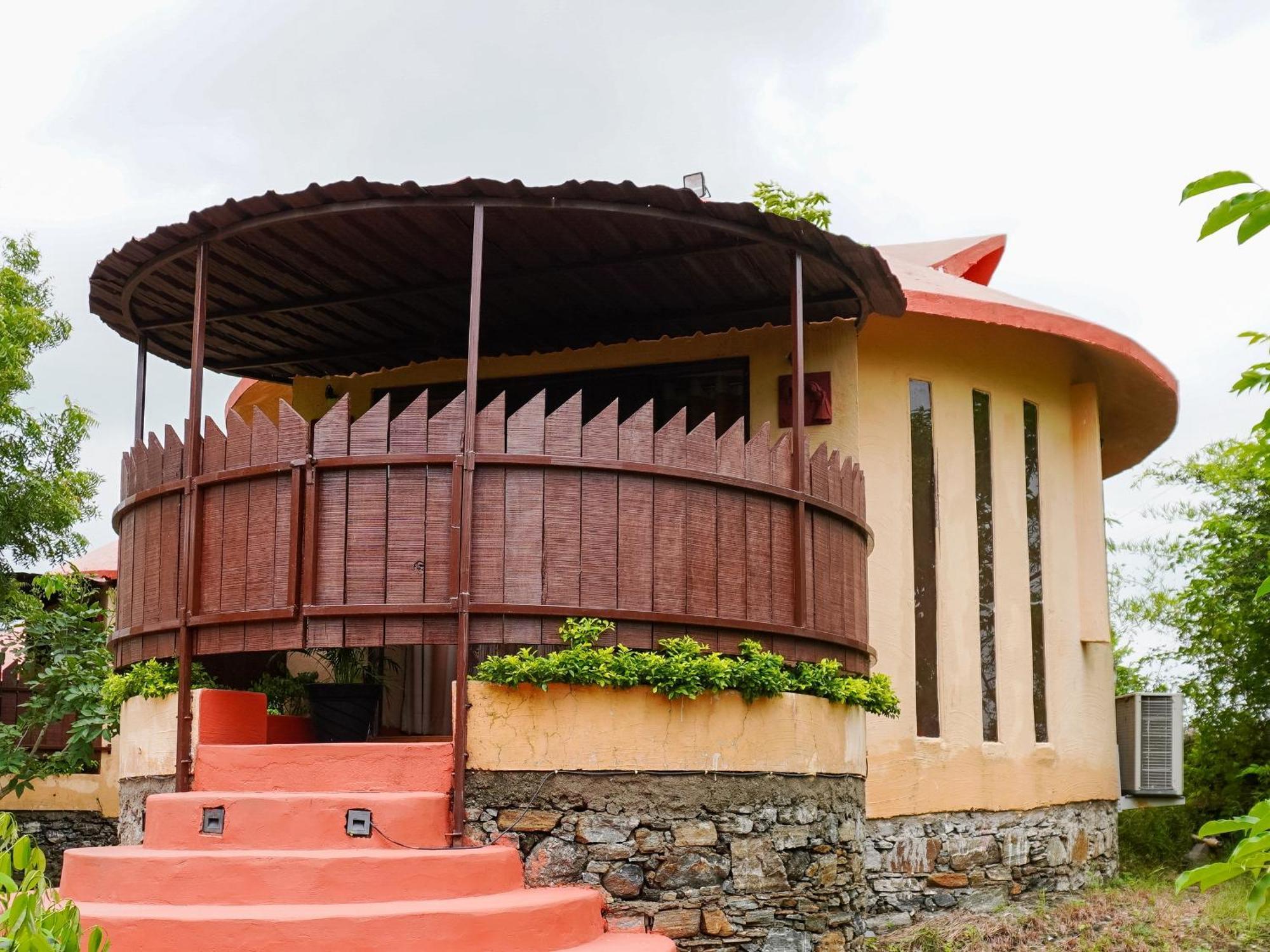 Bella Basera Resort 3*