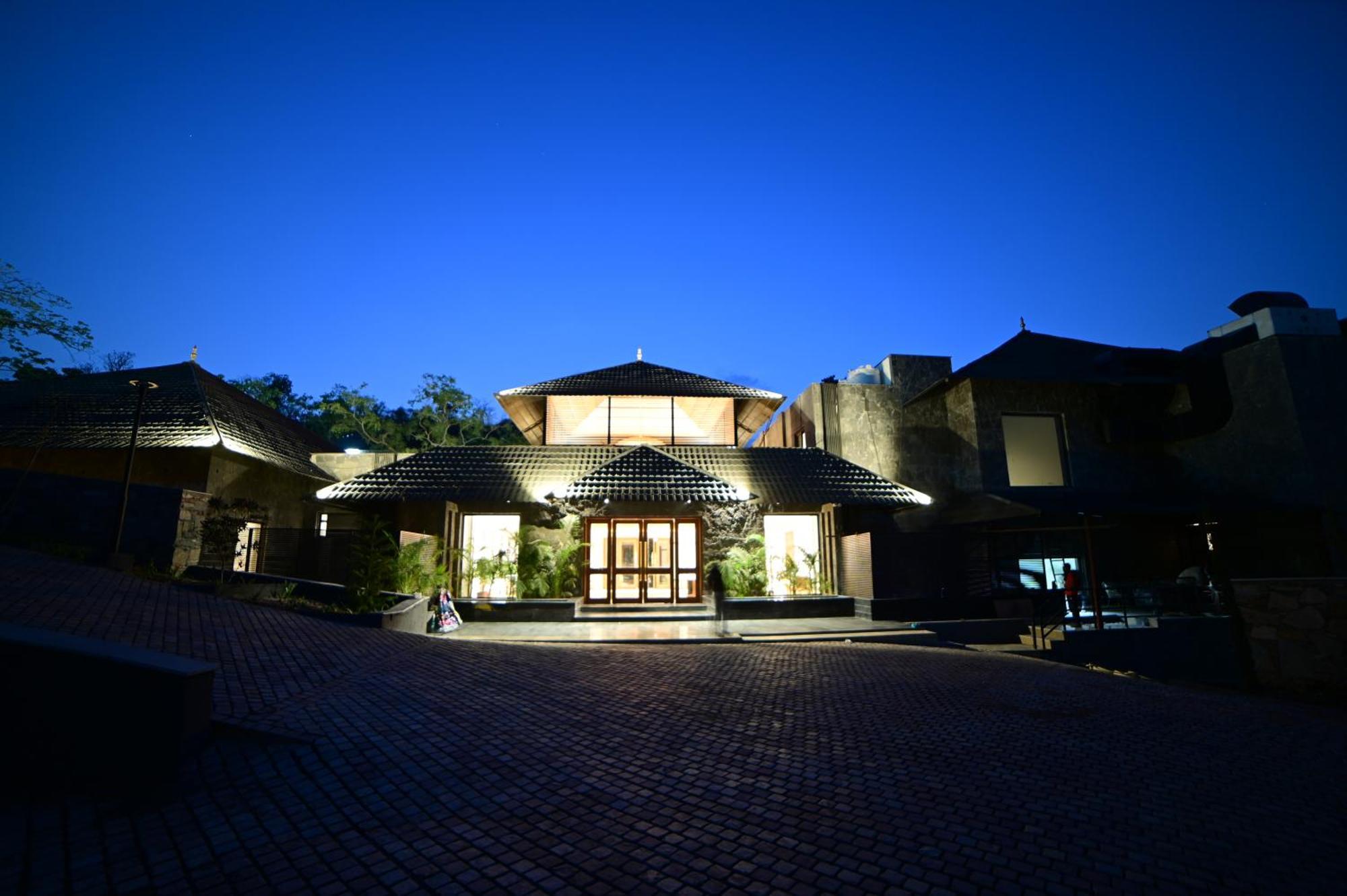 Hotel Kananwas Resort,