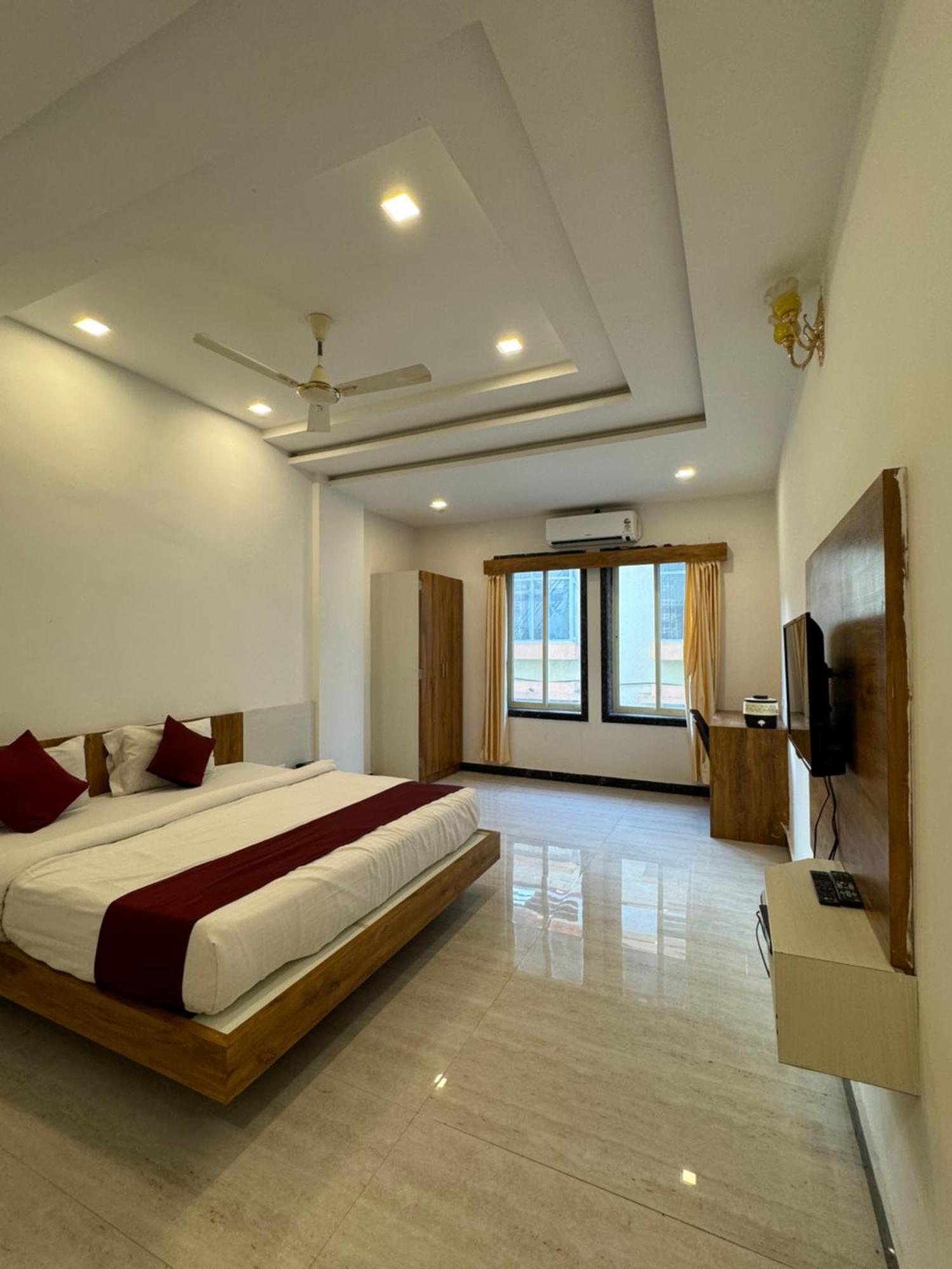 Hotel Dollar