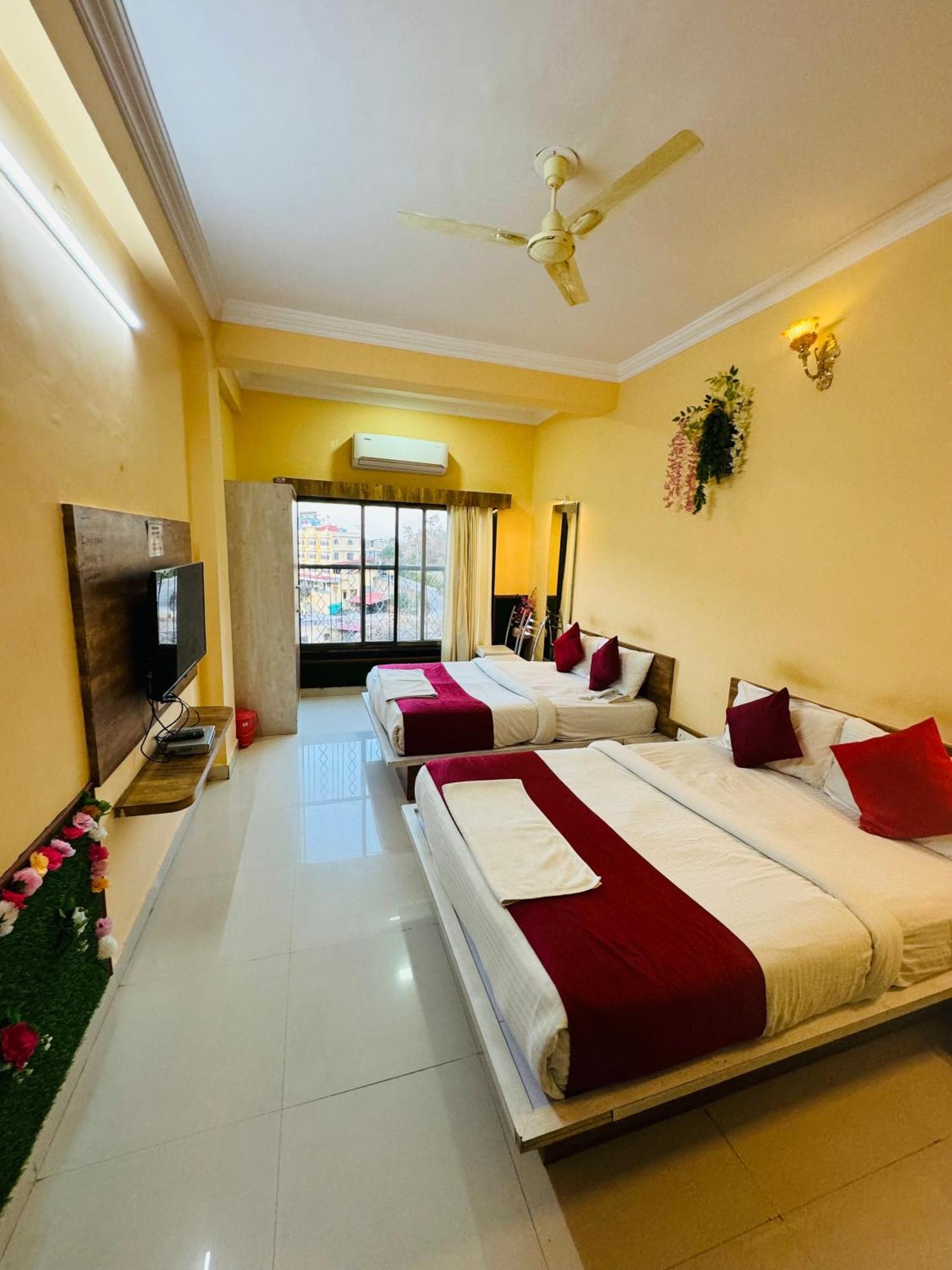 Dollar Hotel 3*