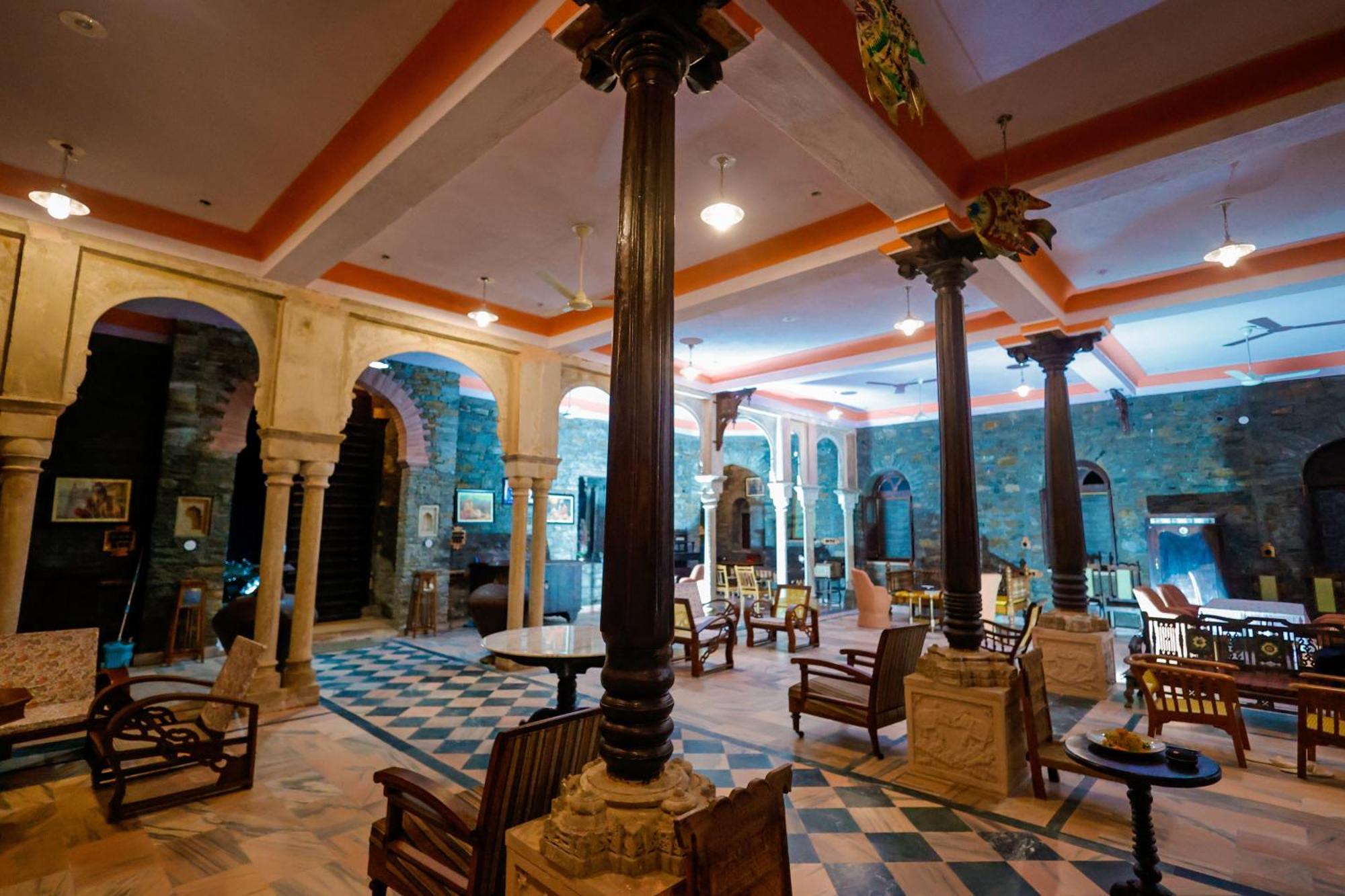 Hotel Shrisiddhpuram 5*