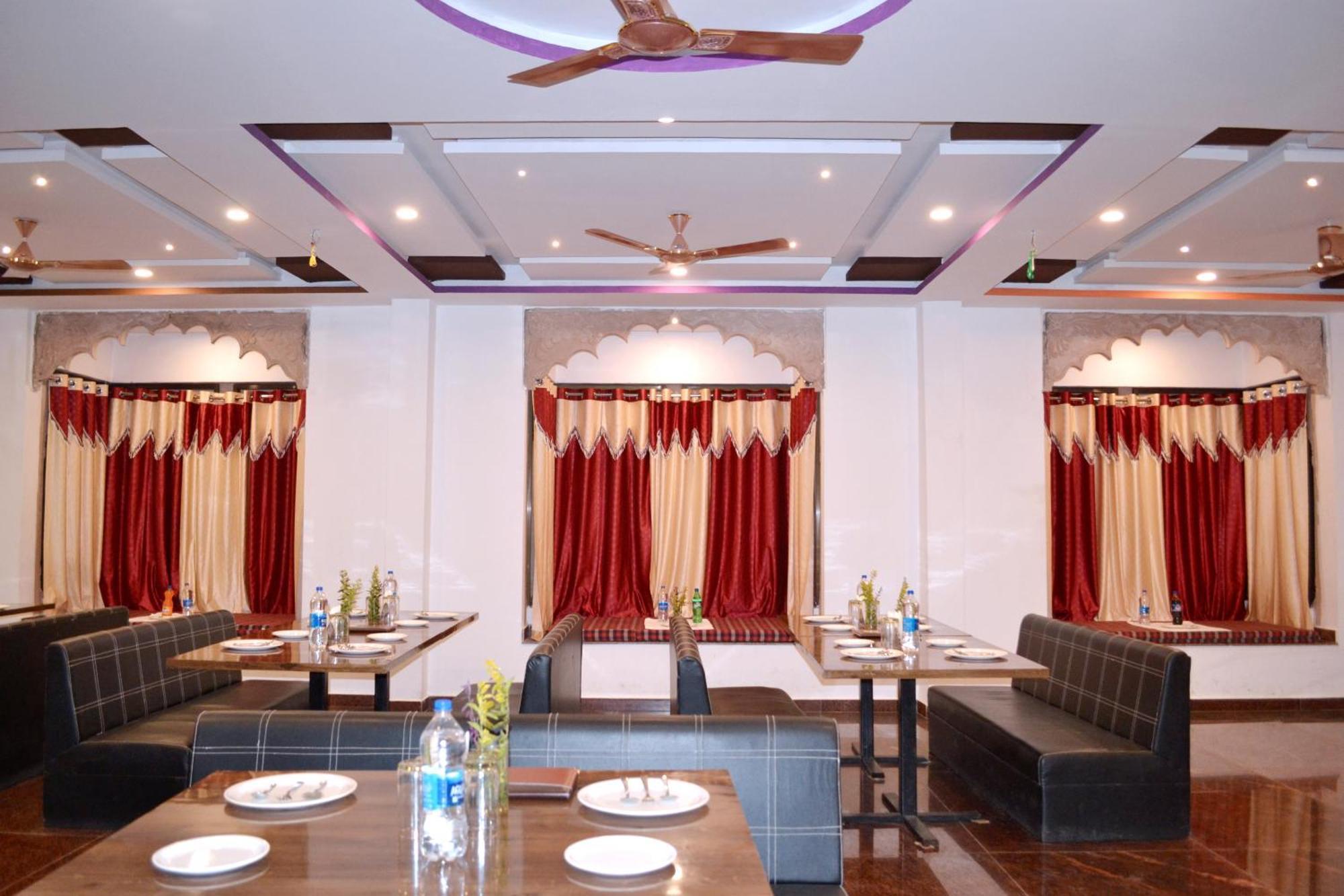 Rudraksh Hotel