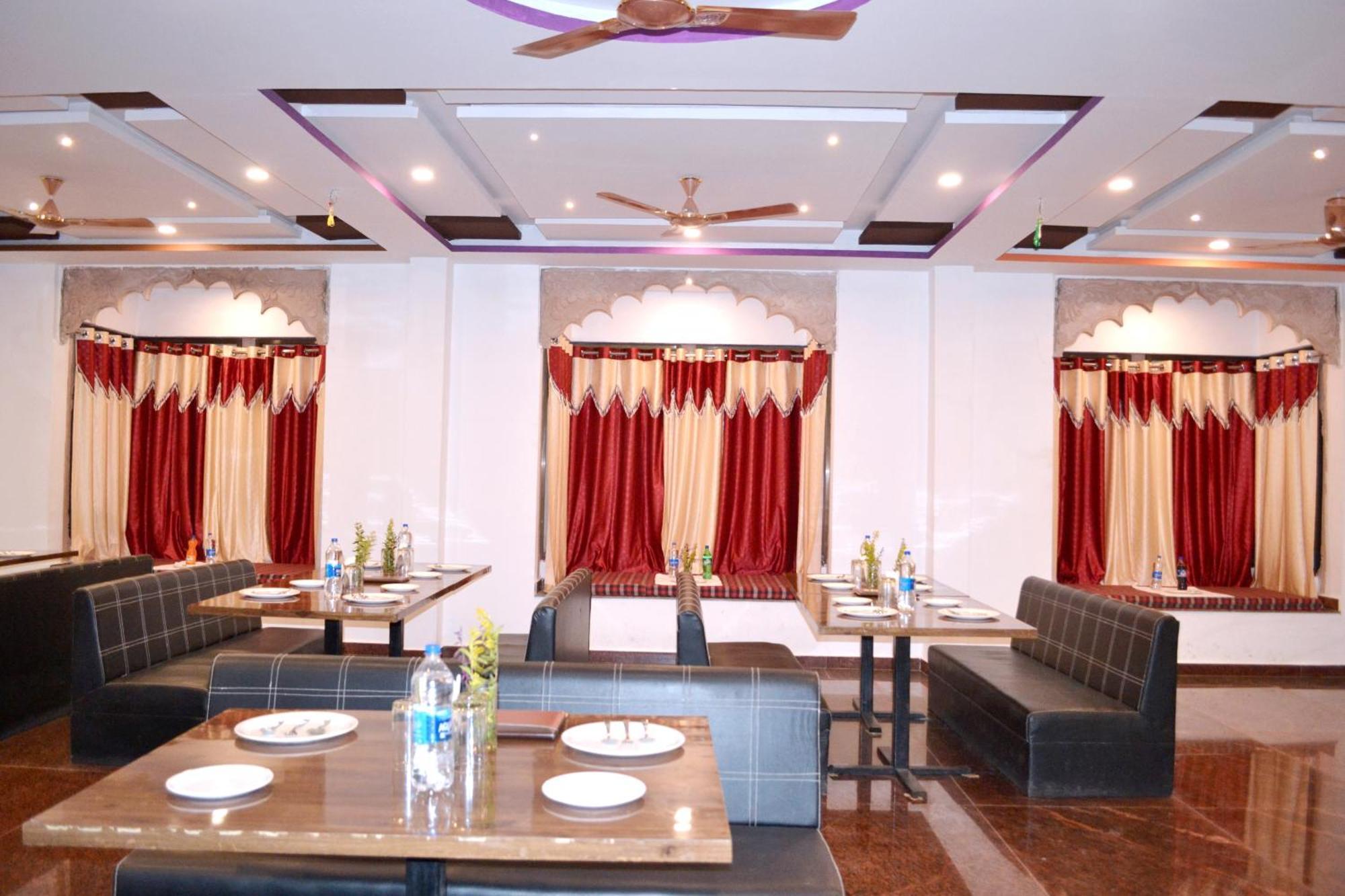 Rudraksh Hotel