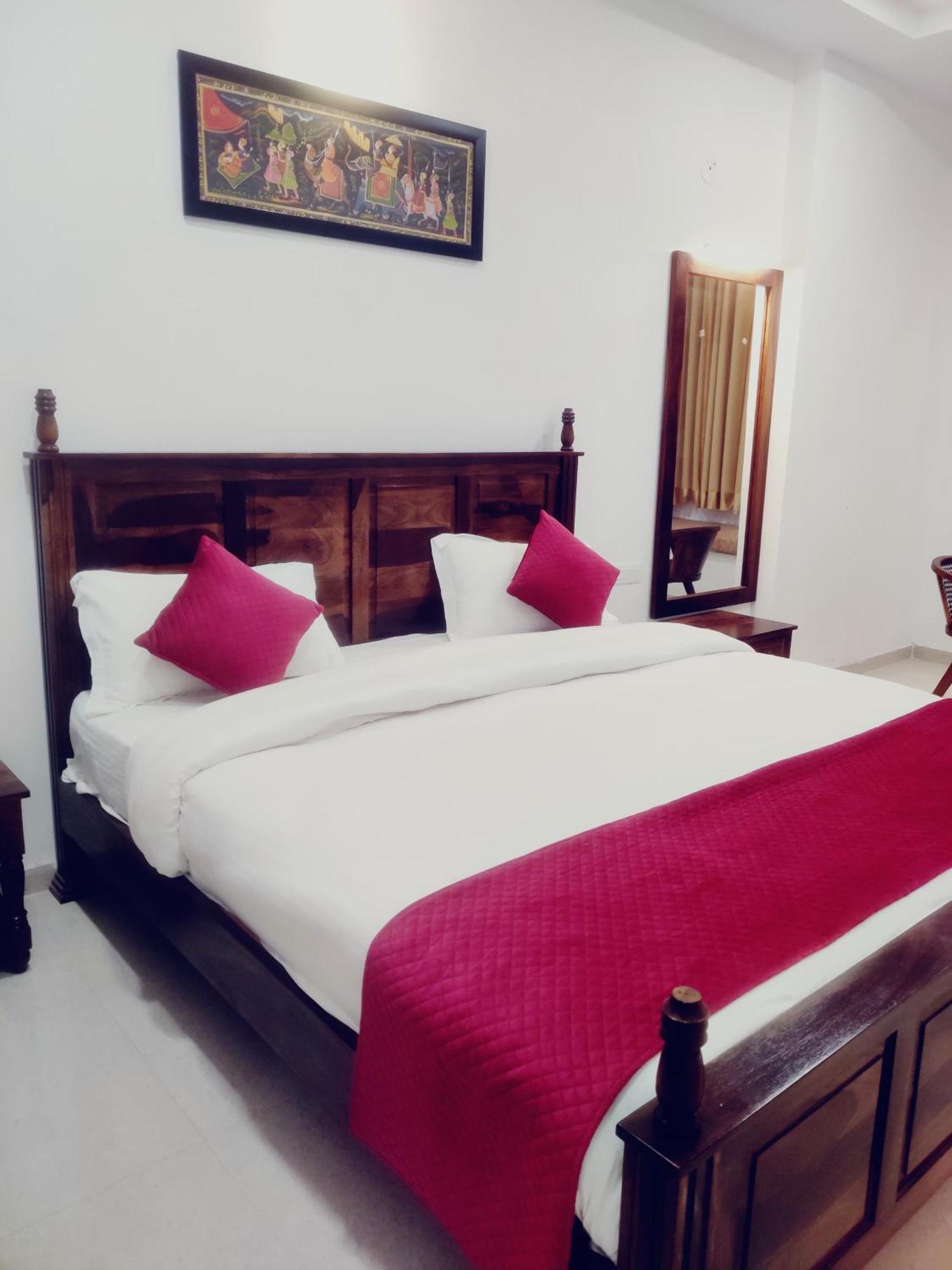 The Hamirgarh Herriitage Palace & 5*