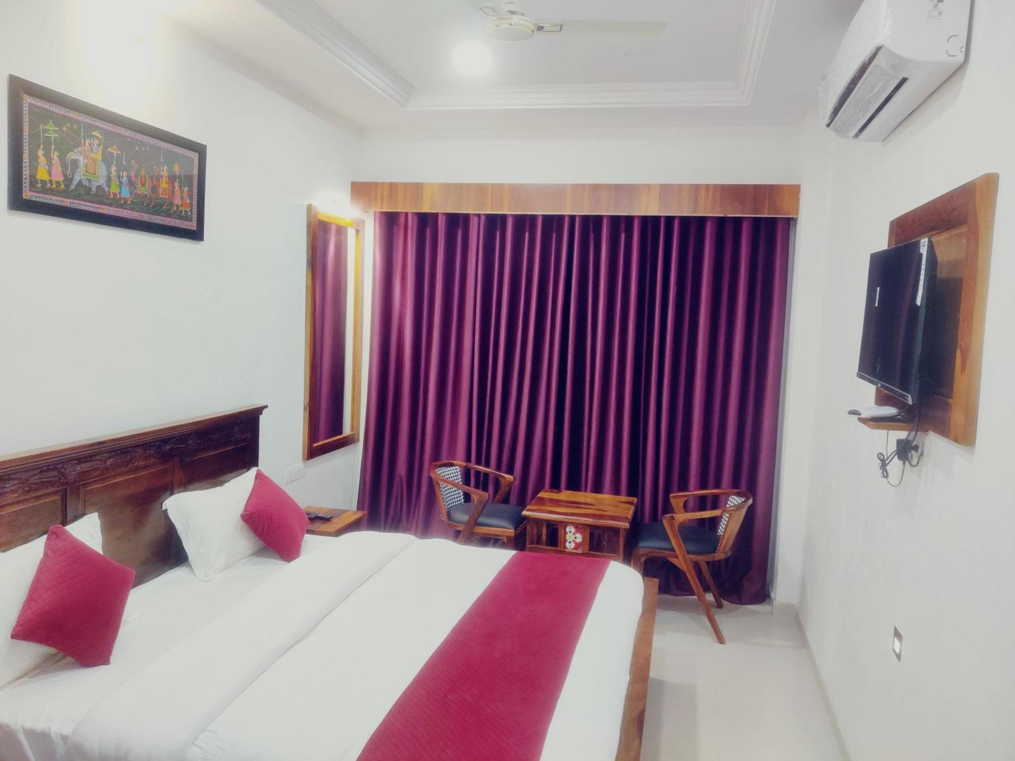 Hotel The Hamirgarh Herriitage Palace & 5*