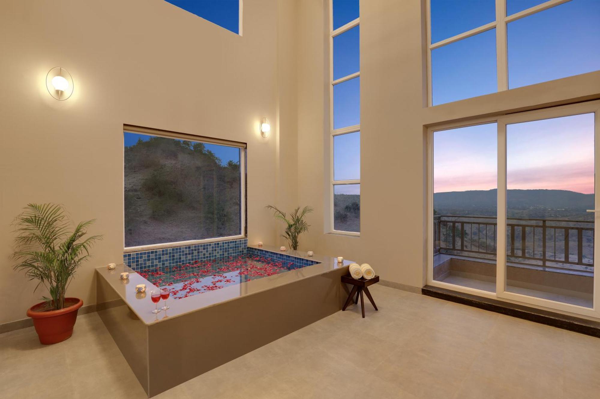 Lemon Tree Resort, Hotel