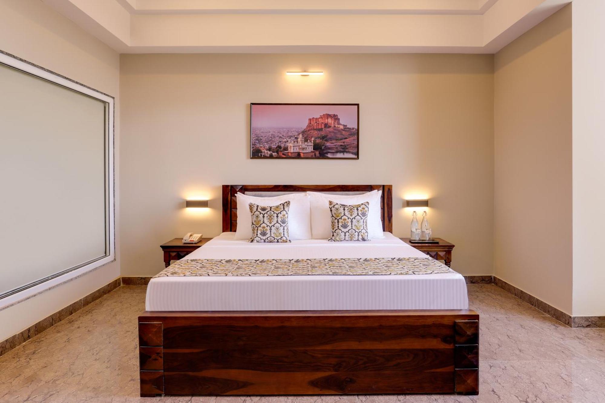 Lemon Tree Resort, Hotel