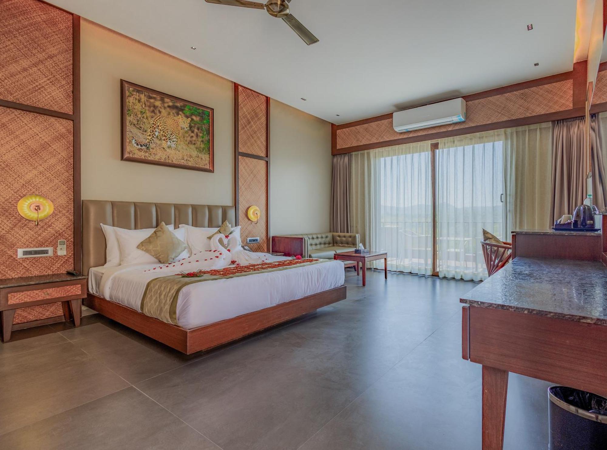 Resort Sajjan Bagh 5*