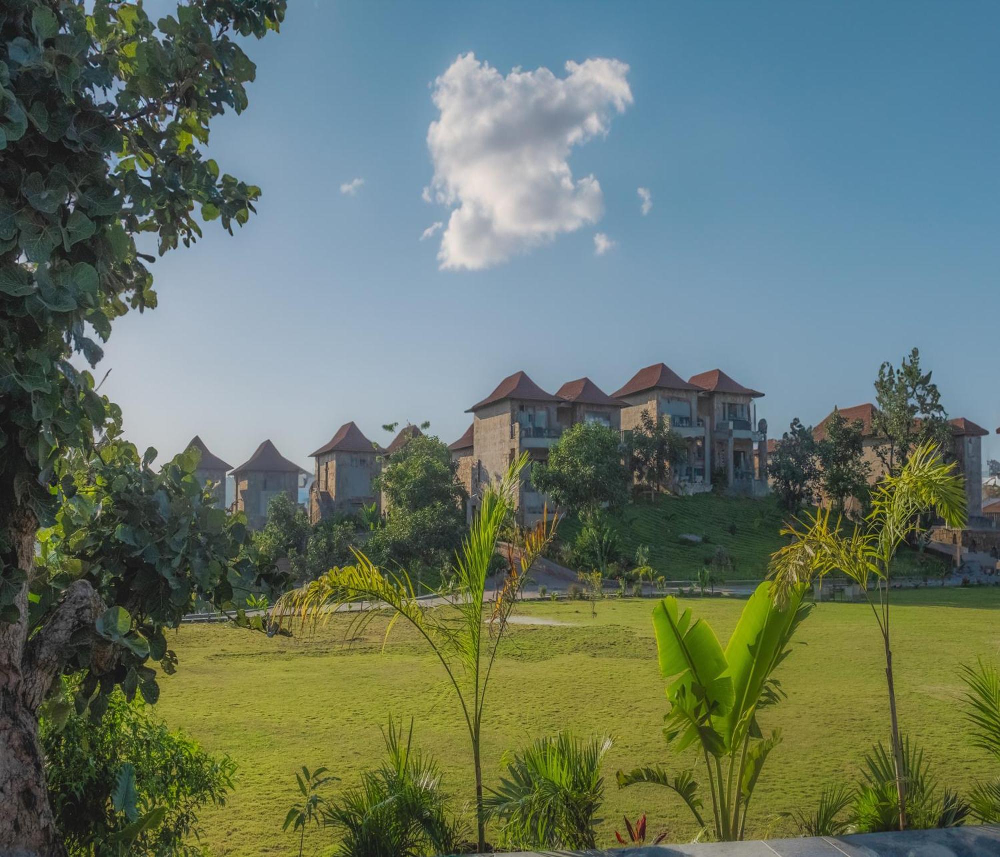 Resort Sajjan Bagh 5*