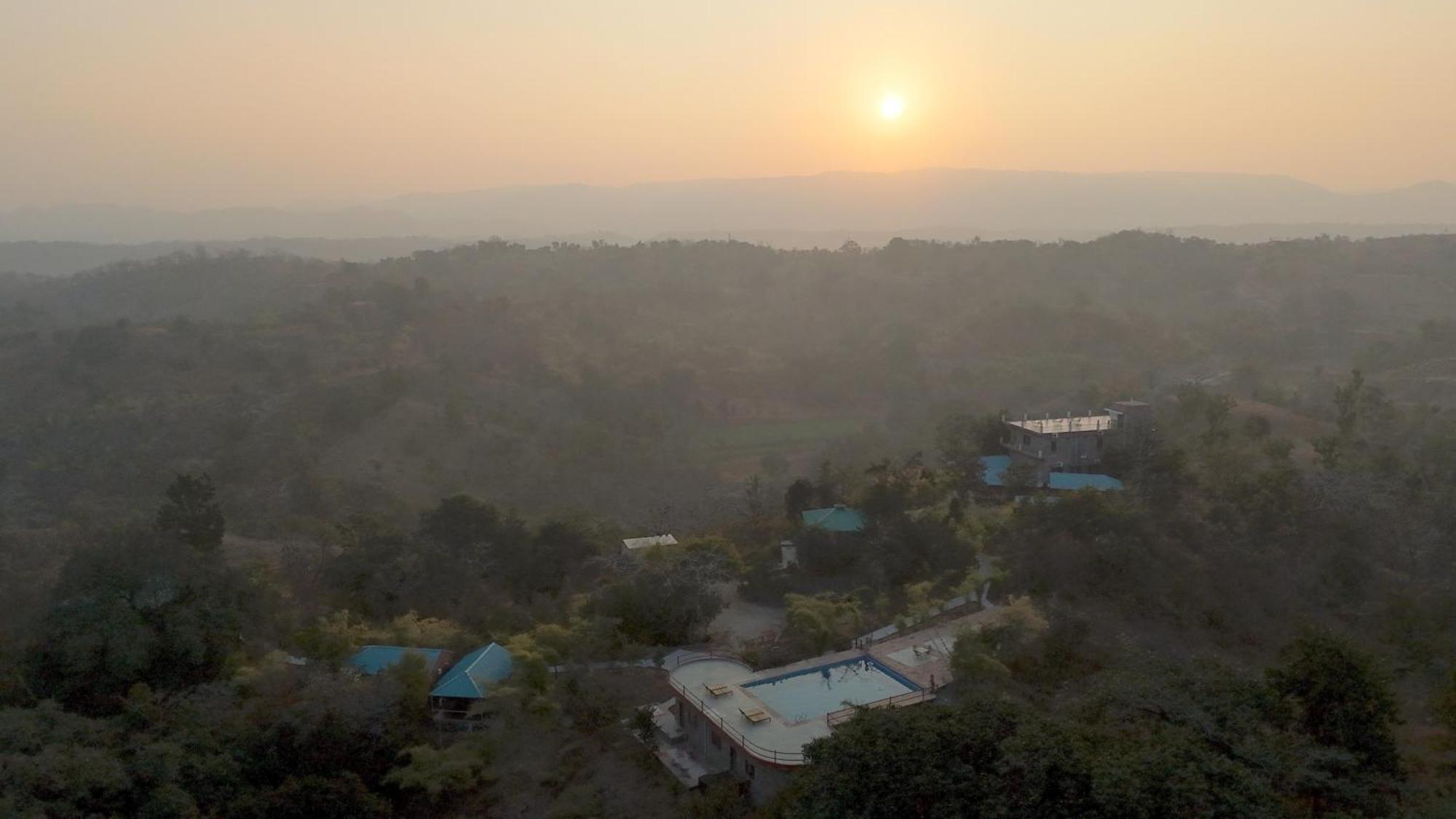The Sky Imperial Jungle Camp Resort 4*
